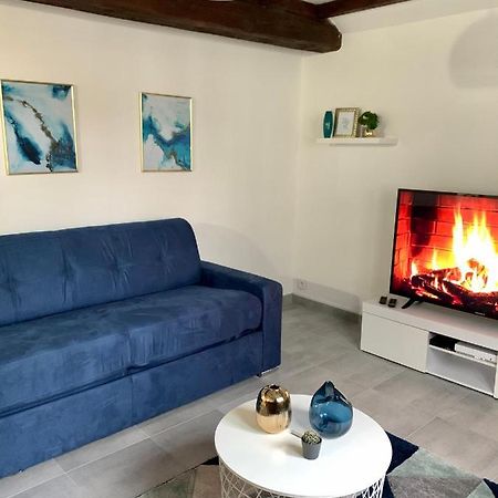 Appartement Les Bleuets - Centre Ville De Saumur Exteriör bild