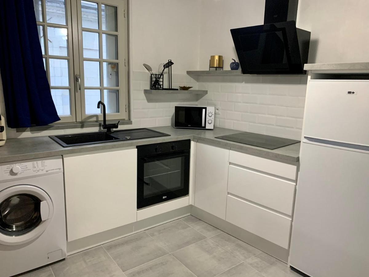 Appartement Les Bleuets - Centre Ville De Saumur Exteriör bild